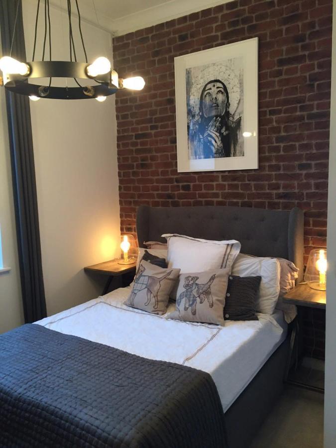 Spacious 1 Bedroom Split Level Old Pub Conversion Tower Bridge Λονδίνο Εξωτερικό φωτογραφία