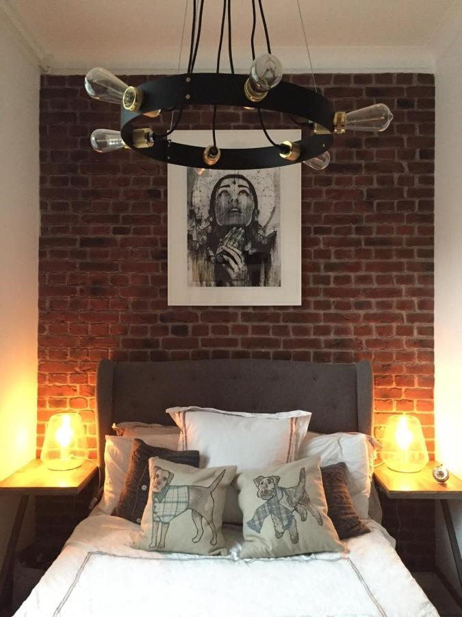 Spacious 1 Bedroom Split Level Old Pub Conversion Tower Bridge Λονδίνο Εξωτερικό φωτογραφία