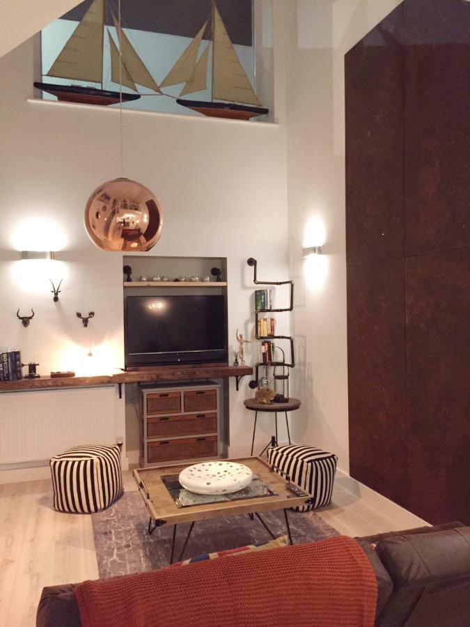 Spacious 1 Bedroom Split Level Old Pub Conversion Tower Bridge Λονδίνο Εξωτερικό φωτογραφία