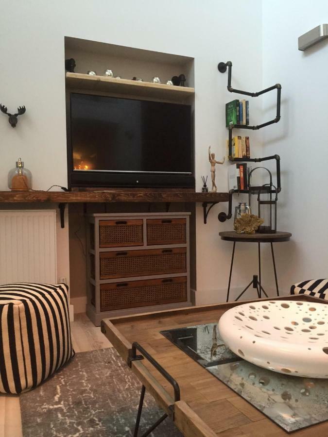 Spacious 1 Bedroom Split Level Old Pub Conversion Tower Bridge Λονδίνο Εξωτερικό φωτογραφία